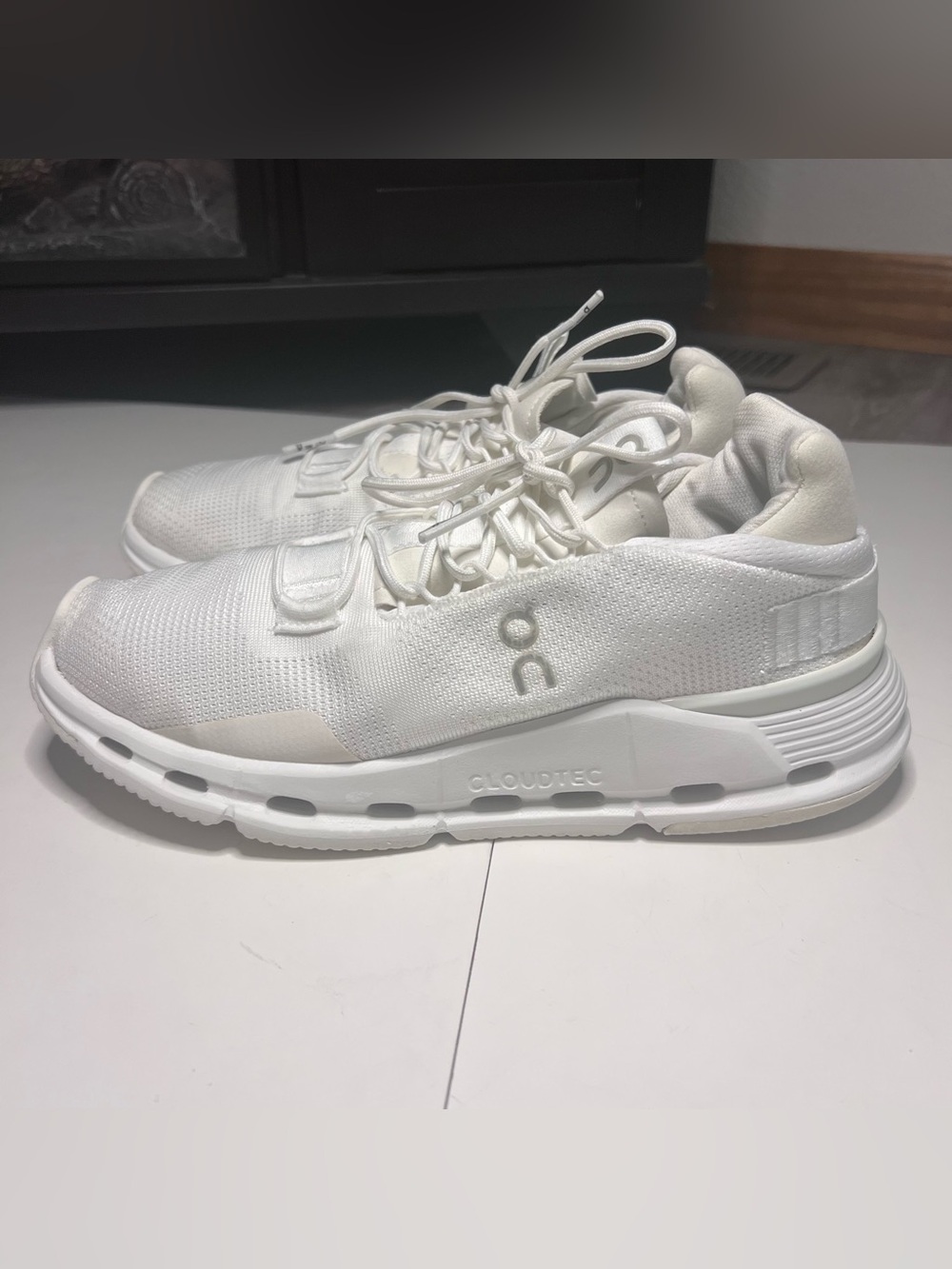 On Clouds Women Athletic Sneakers in White